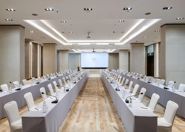 Tk Palace & Convention 4*