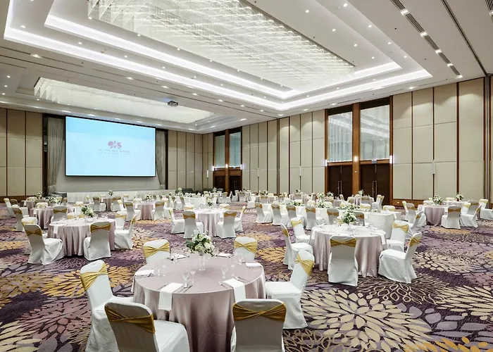 Tk Palace & Convention 4*
