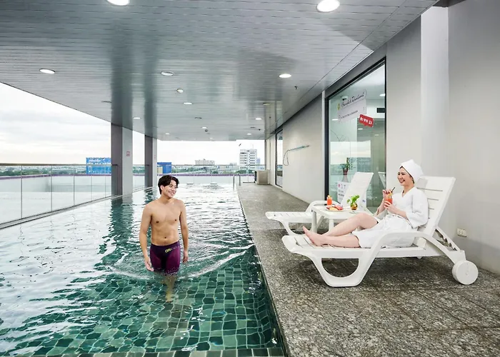 Tk Palace & Convention Hotel 4*
